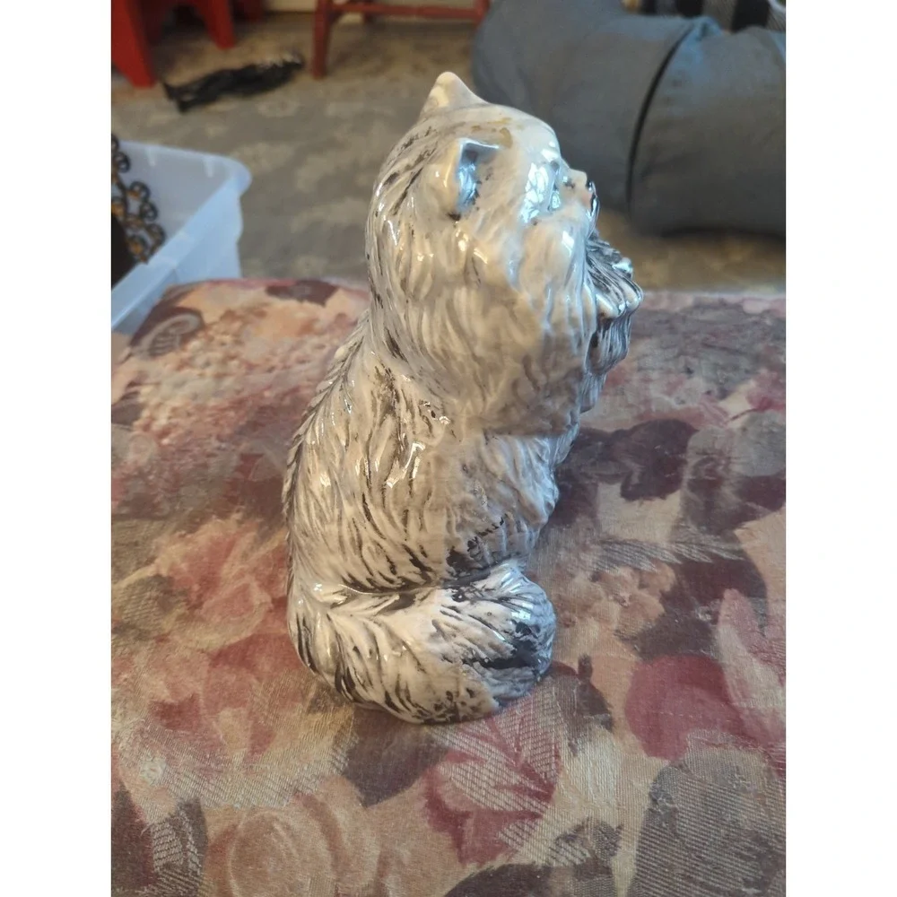 Vintage 1980s Handpainted Ceramic Black/White Sitting Persian Cat~7.5